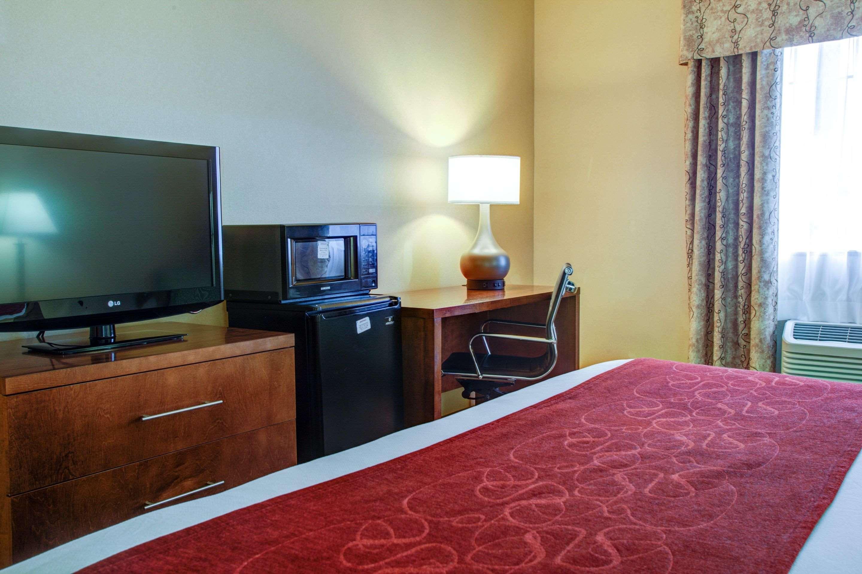 Comfort Inn Torre di Torre di Newport Esterno foto